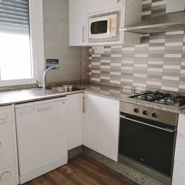 Apartamento_vistas_mar_cocinacompleta_lavavajillas_microhondas_cafetera_Rodeiramar