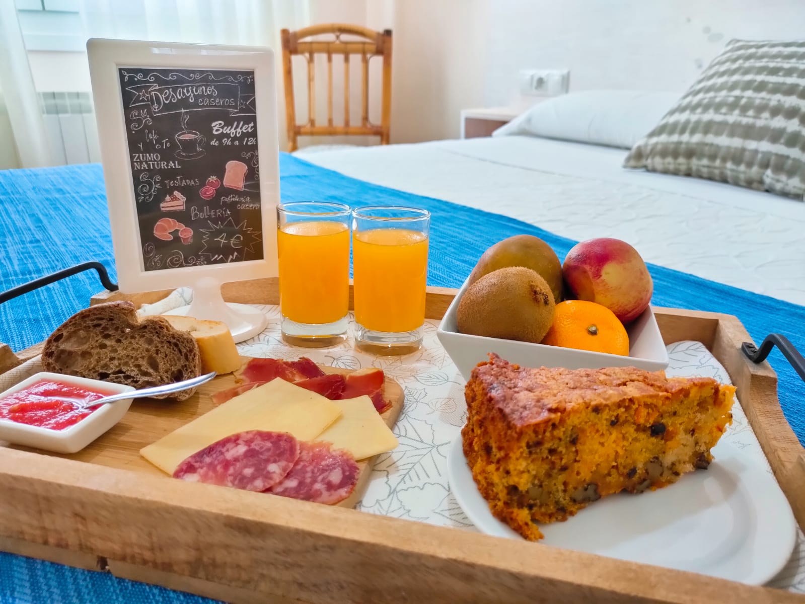 Desayuno casero buffet hostal y Apartamentos Rodeiramar