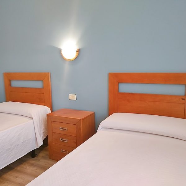 dormitorio_2_camas_hotel_ rodeiramar